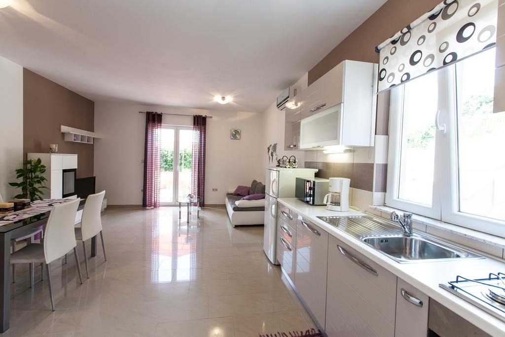 The Golden Island Apartments Krk Town Chambre photo